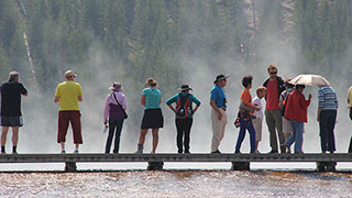 17306-wyoming-intergenerational-yellowstone-national-park-smhoz.jpg