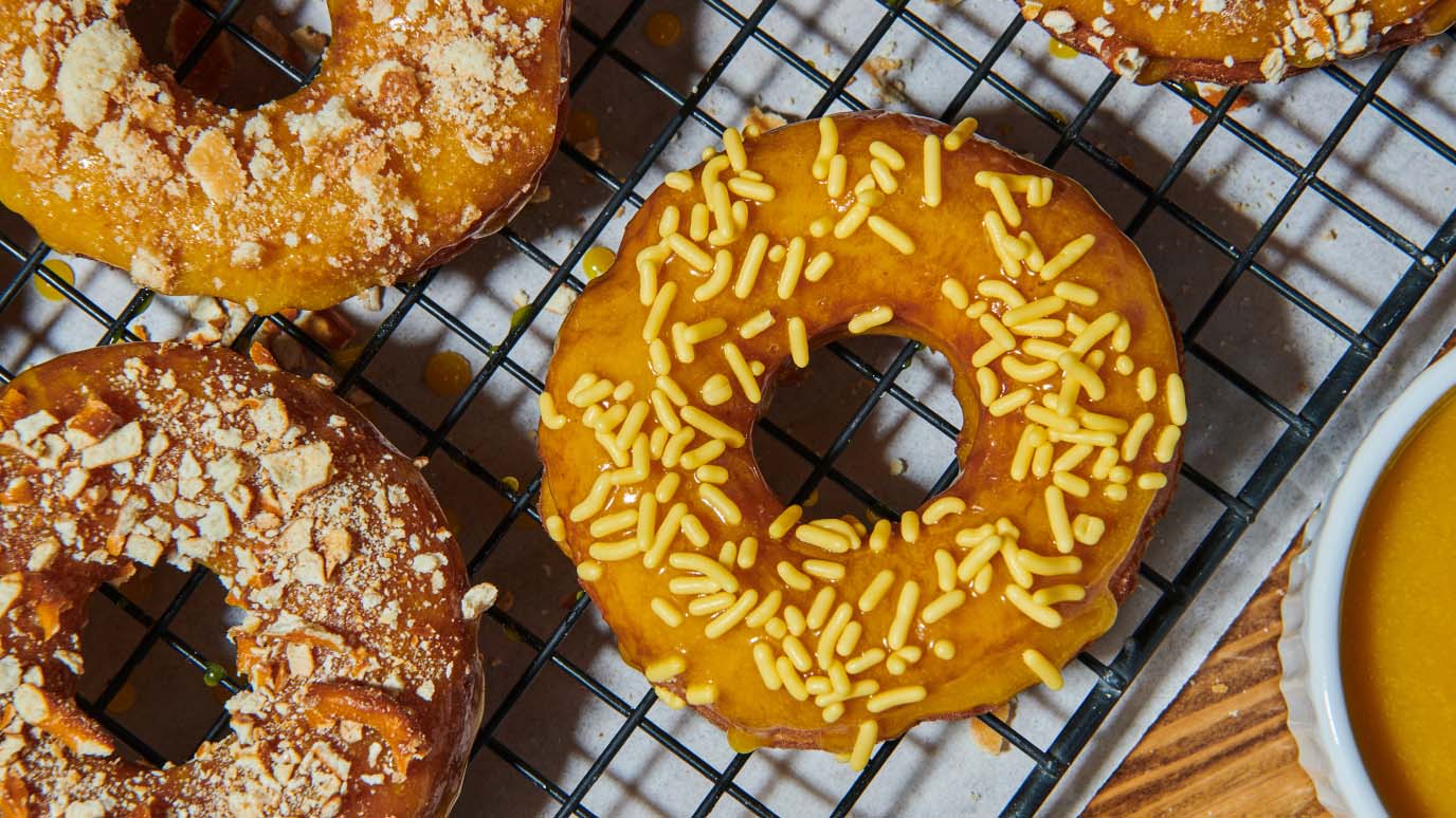 mustard_glazed_donuts_64482_1376x774.jpg