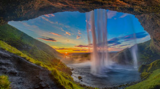 24112-iceland-family-smhoz.jpg