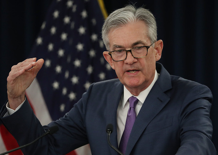 Powell Remains Cautious on Stimulus ‘Tapering’