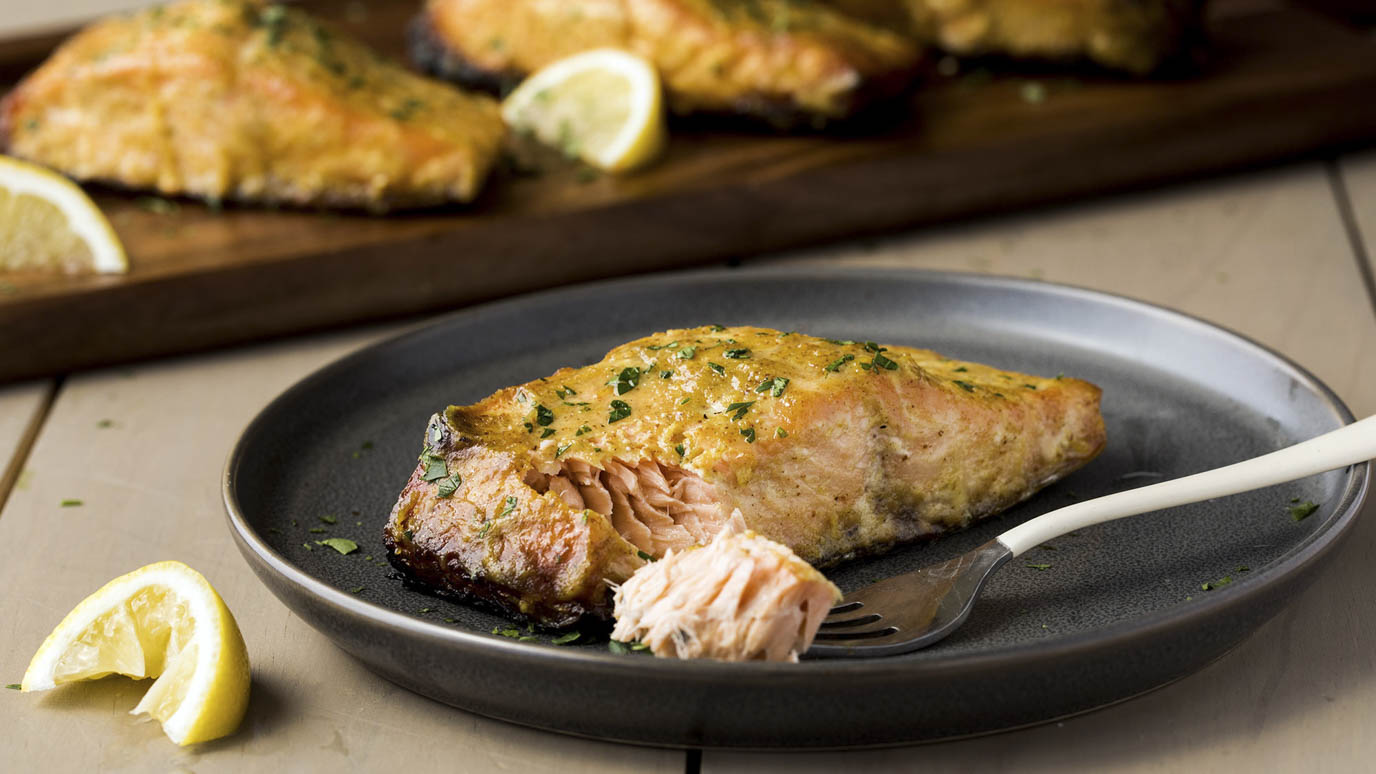 mustard_glazed_grilled_salmon_2000x1125.jpg