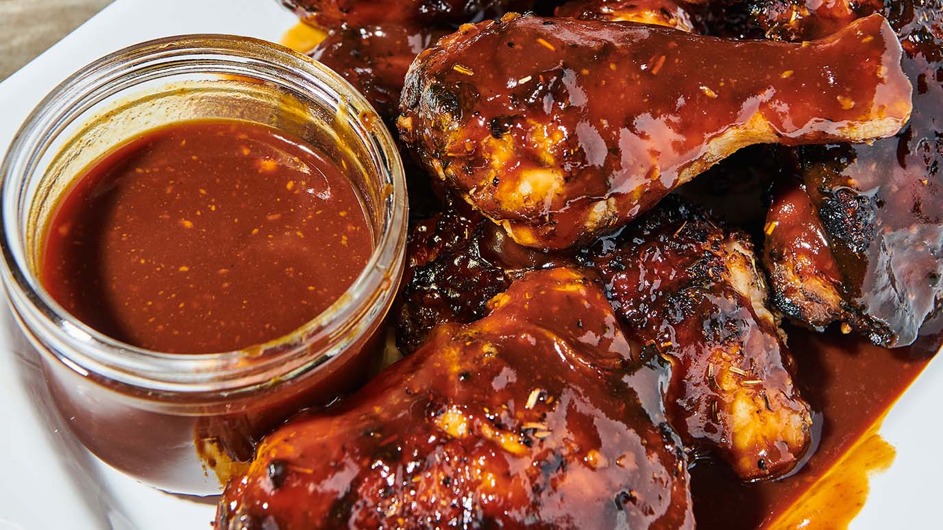 zesty_bbq_sauce_63478_1376x774.jpg