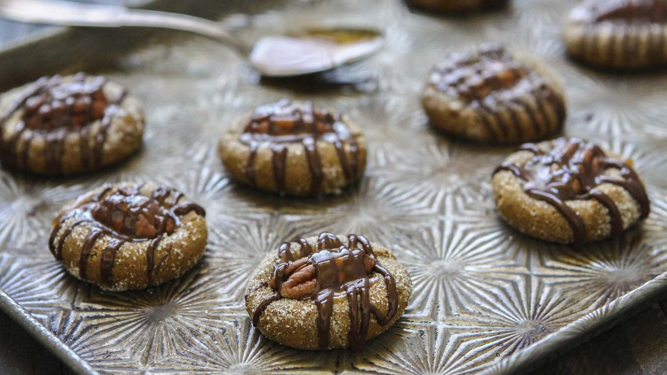 caramel_pecan_gingerbread_thumbprints_good_life_eats_2000x1125.jpeg