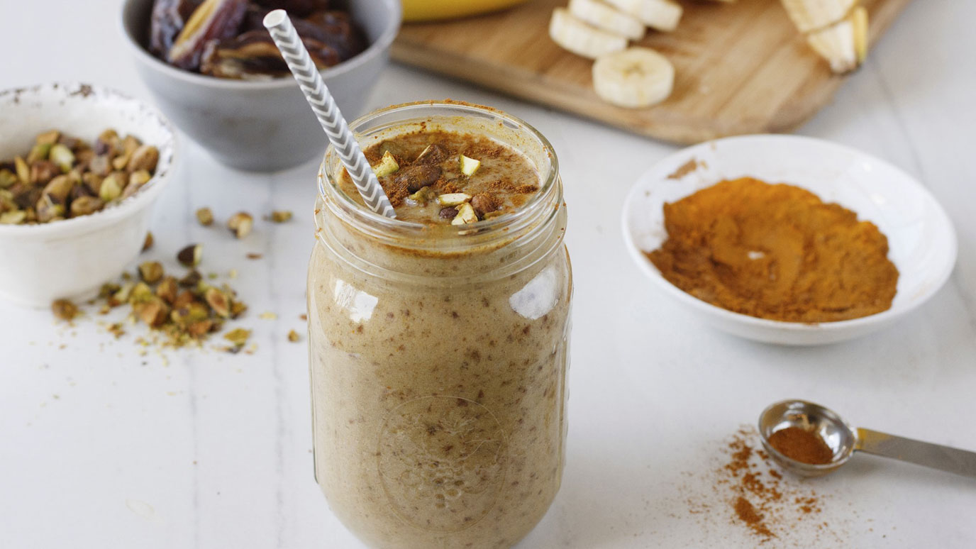 chocolate_banana_shake_with_turmeric_and_cinnamon_2000x1125.jpg