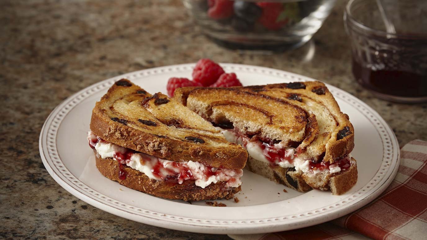cinnamon_raisin_grilled_cheese_2000x1125.jpg