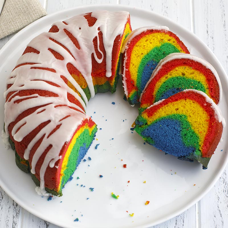 rainbow_bundt_cake_800x800.jpg