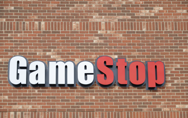 GameStop Shares Drop 29% After Dividend Halt