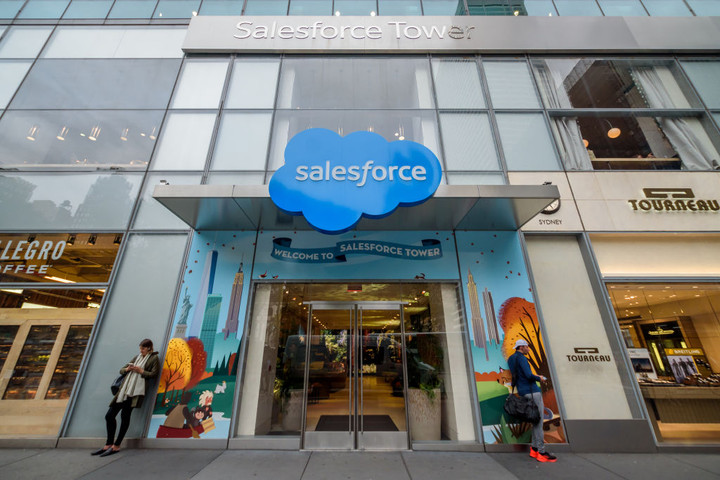 Salesforce Tops Estimates as Q1 Sales Rise 30%