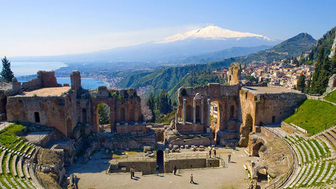 Winter in Italy: Taormina & Sicily’s Culture & Cuisine