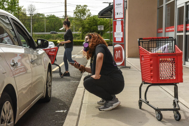 Michaels’ Sales Jump 11% on E-Commerce Push