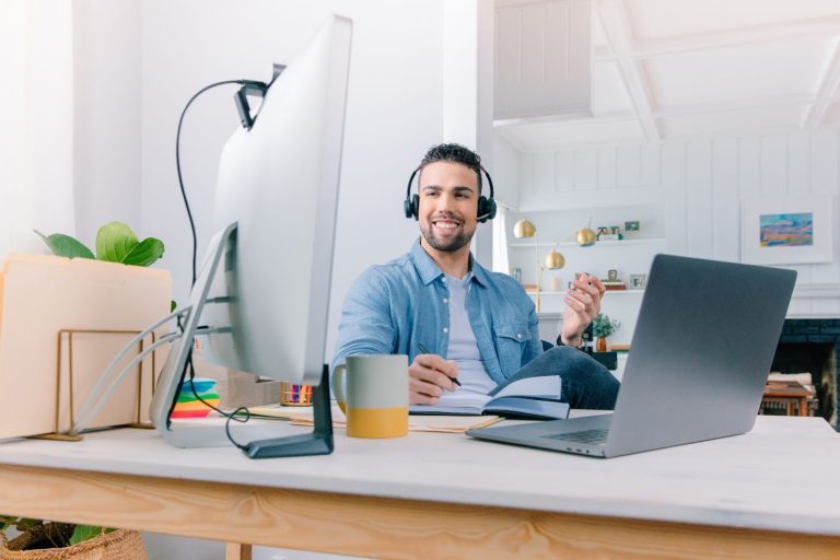 Make life easier for your remote contact center agents